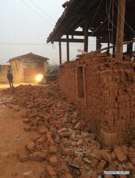 Life continues after quake hits Yunnan Province