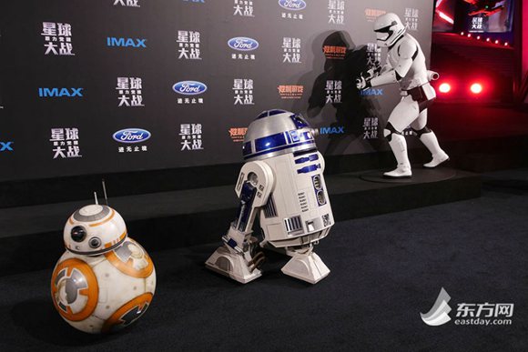Cast members of Star Wars: The Force Awakens meet Chinese fans in Shanghai (5)