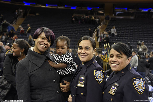 Graduation was held for 1200 new members of police forces in New York (5)