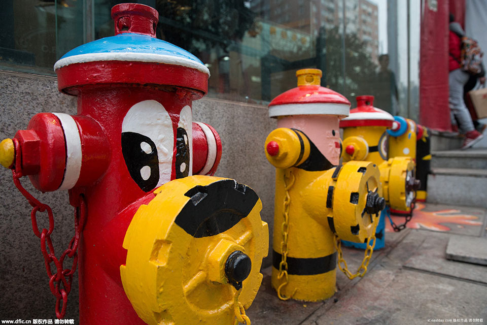 Cute fire hydrant appear in street of Nanjing (3)