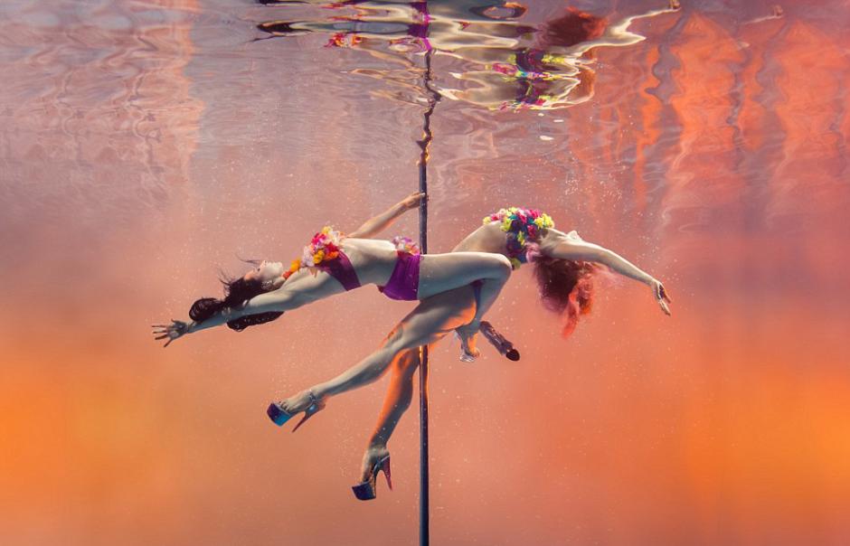 Amazing photography works of pole dancing under water