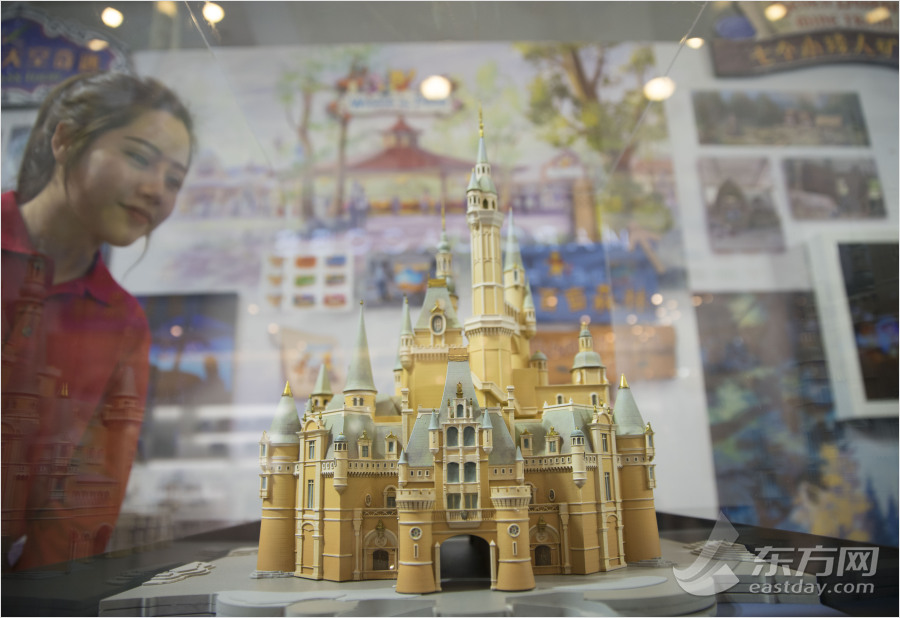 Shanghai Disney Resort Themed Show: Feast Your Eyes on World of Fantasy (5)