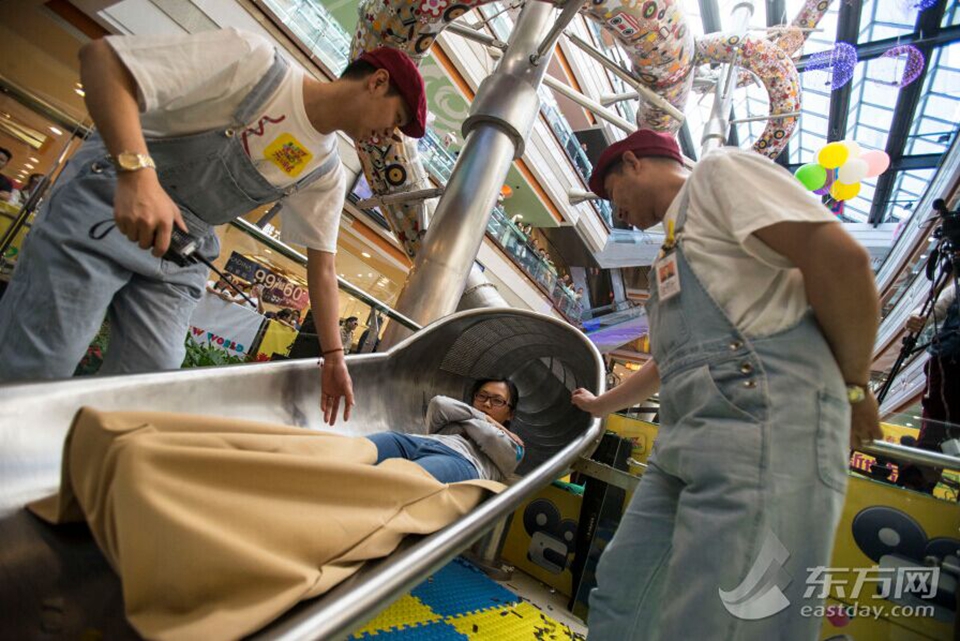 Large-scale slide formally at trial in SH’s shopping mall
