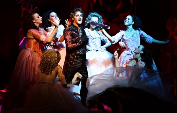 Mozart, L'Opera Rock' makes its way to Shanghai
