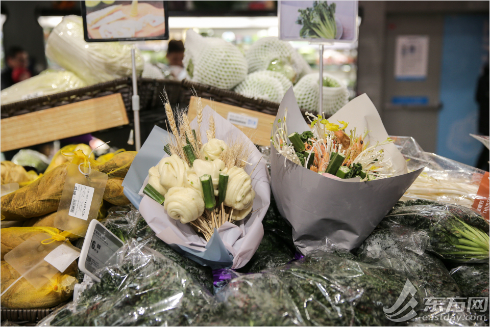 Good looking and delicious…flowers?