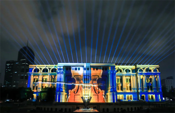 3D mapping show tells stories of Shanghai Music Hall